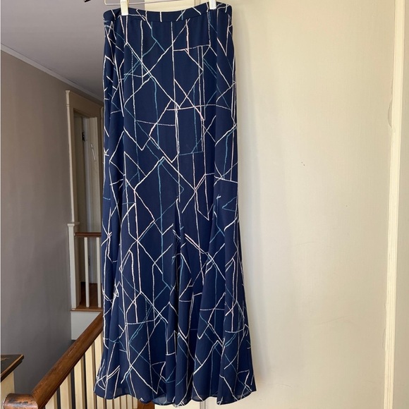 Banana Republic Dresses & Skirts - Banana Republic Maxi Skirt Navy Geometric
